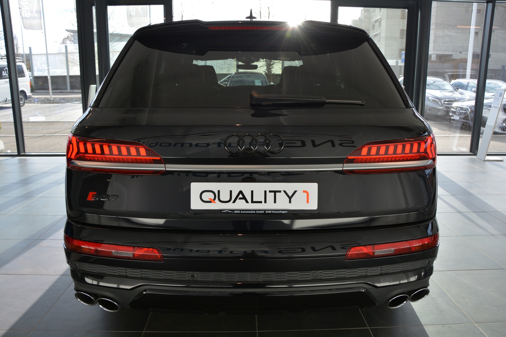 AUDI SQ7 TFSI quattro tiptronic-image-4