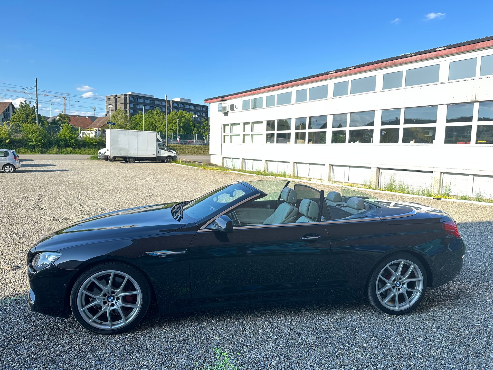 BMW 640i Cabrio-image-12