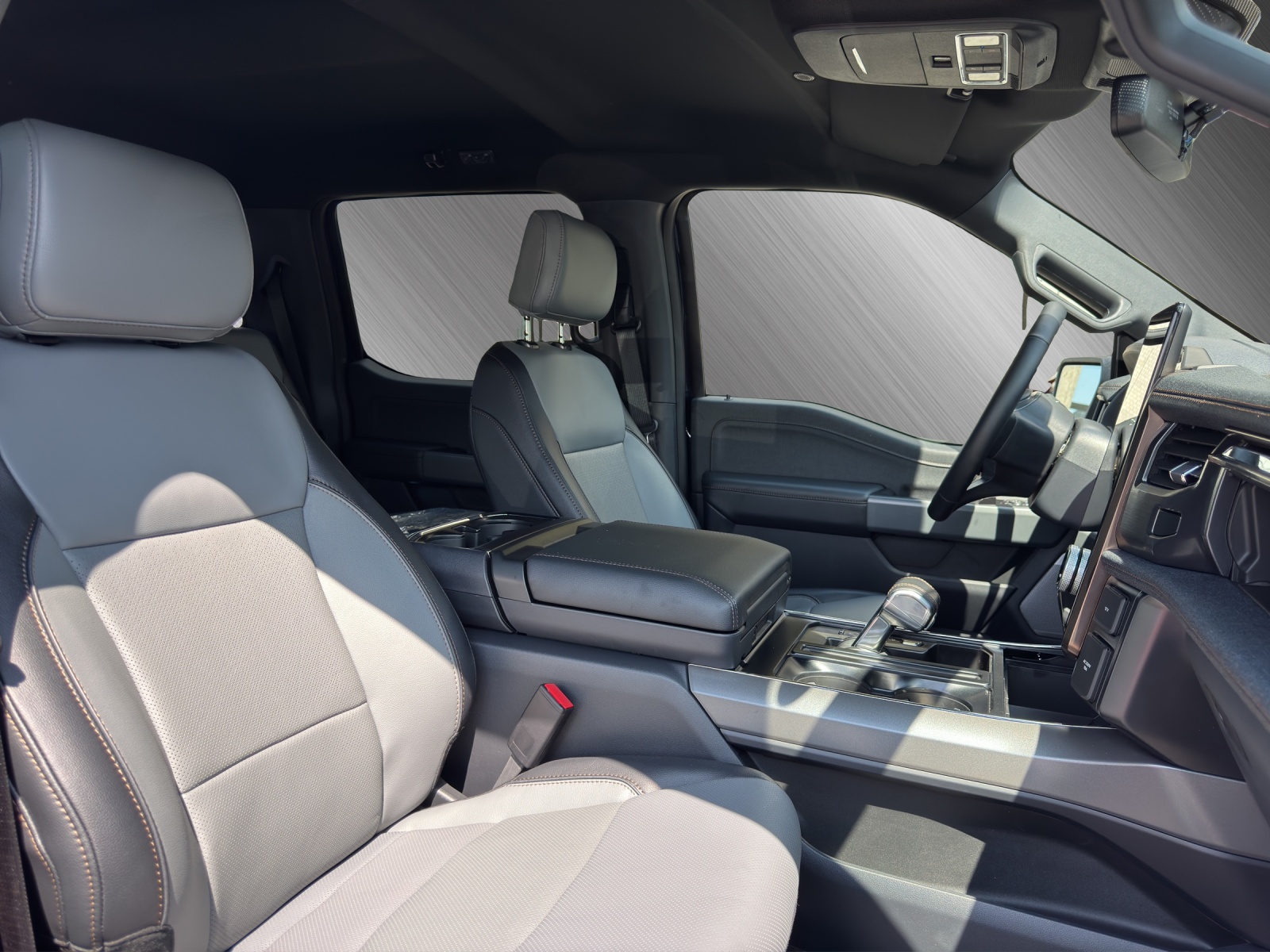 FORD F-150 Lightning DKab.Pick-up 98 kWh Lariat Launch Edition-image-12