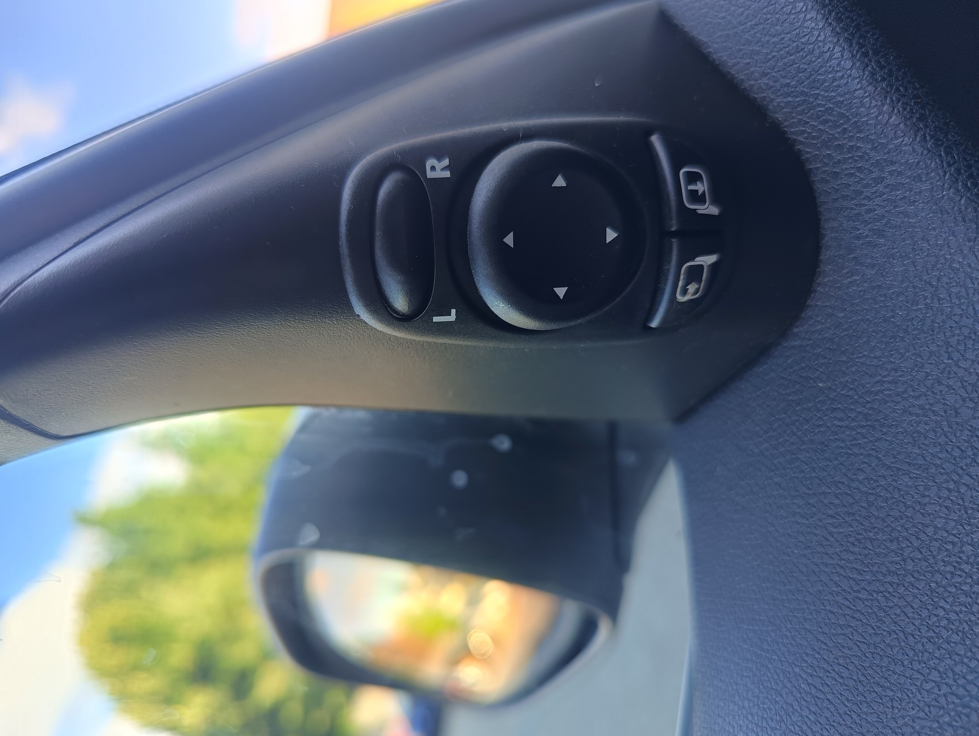 CADILLAC BLS Sedan 2.8T V6 Sport Luxury-image-14
