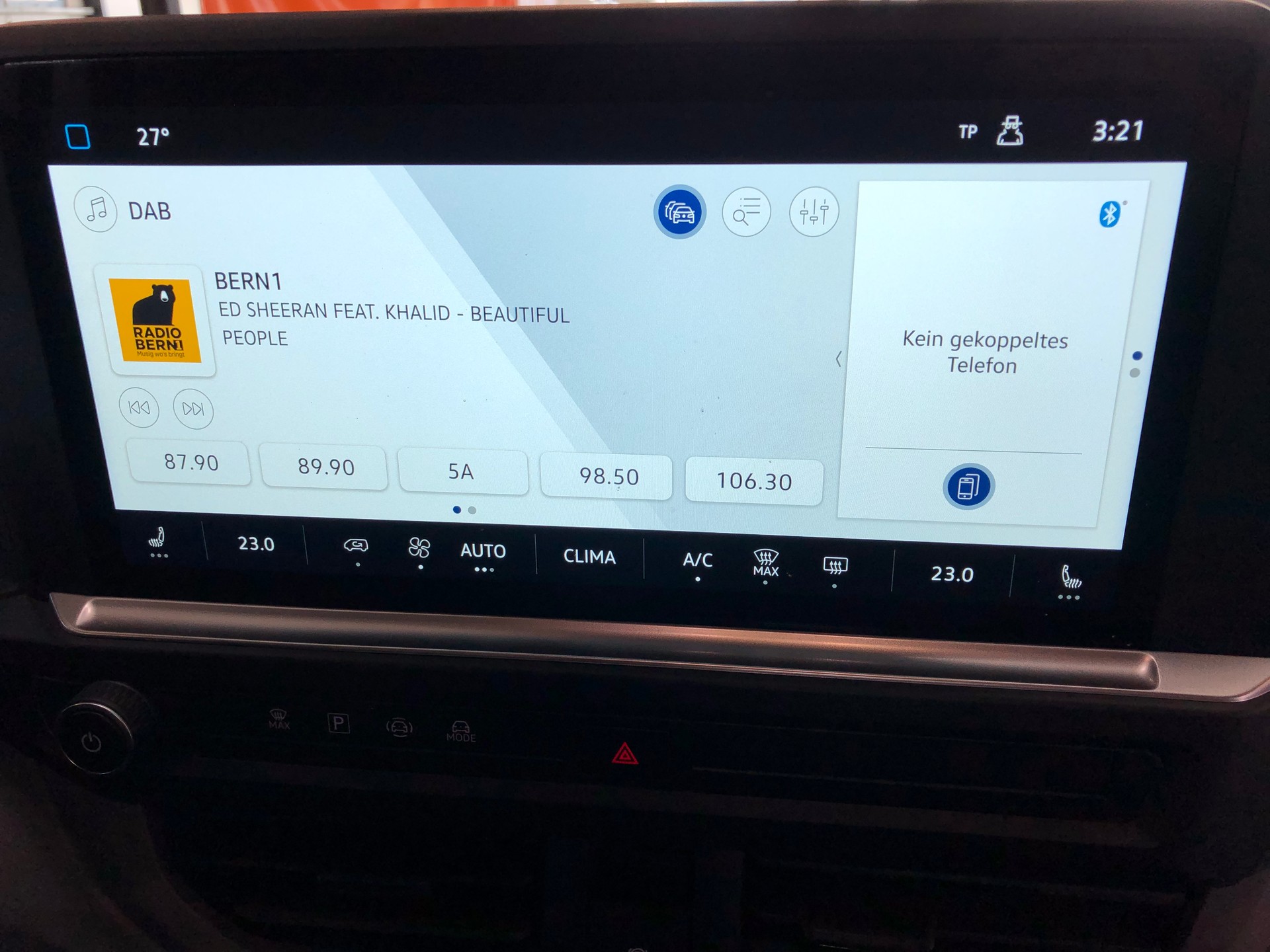 VW Transporter T7 2.0 TDI Lang-image-13