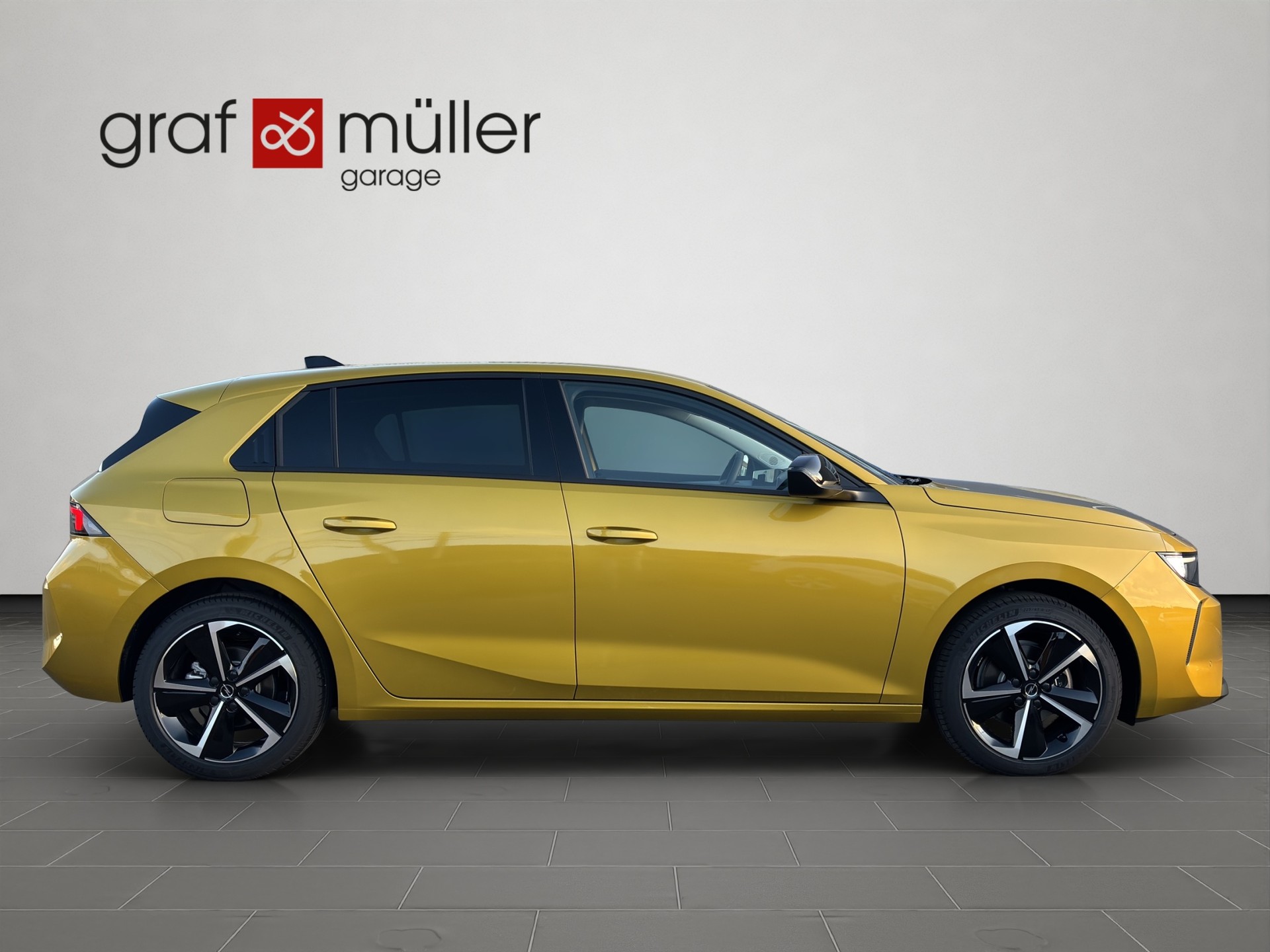 OPEL Astra 1.2i Turbo Edition A-image-19