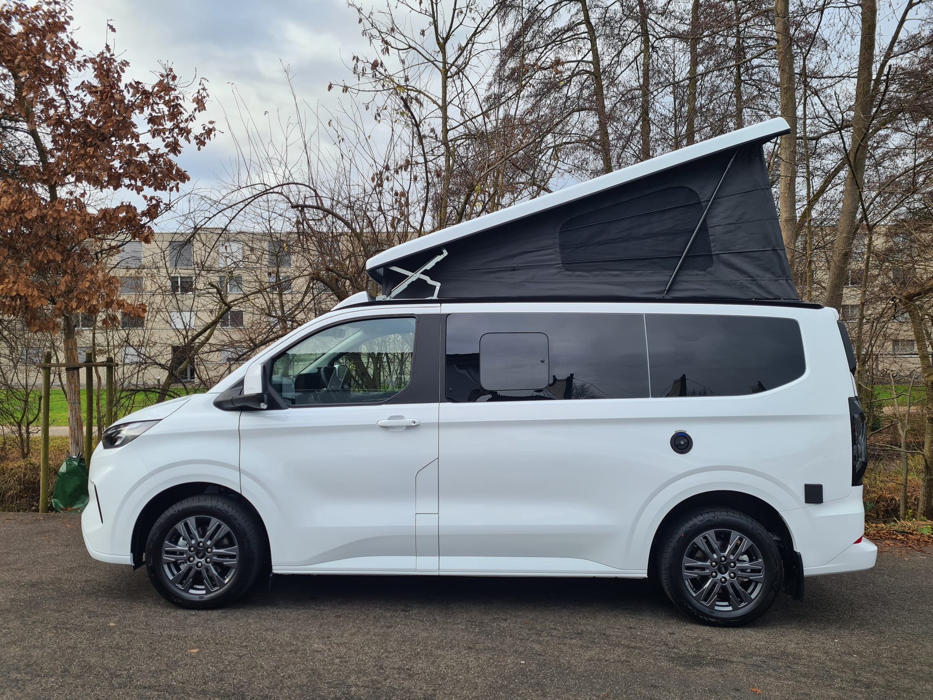 FORD Transit Custom NUGGET Camper 320 L1 2.0 EcoBlue 170 PS Titanium AUTOMAT-image-16