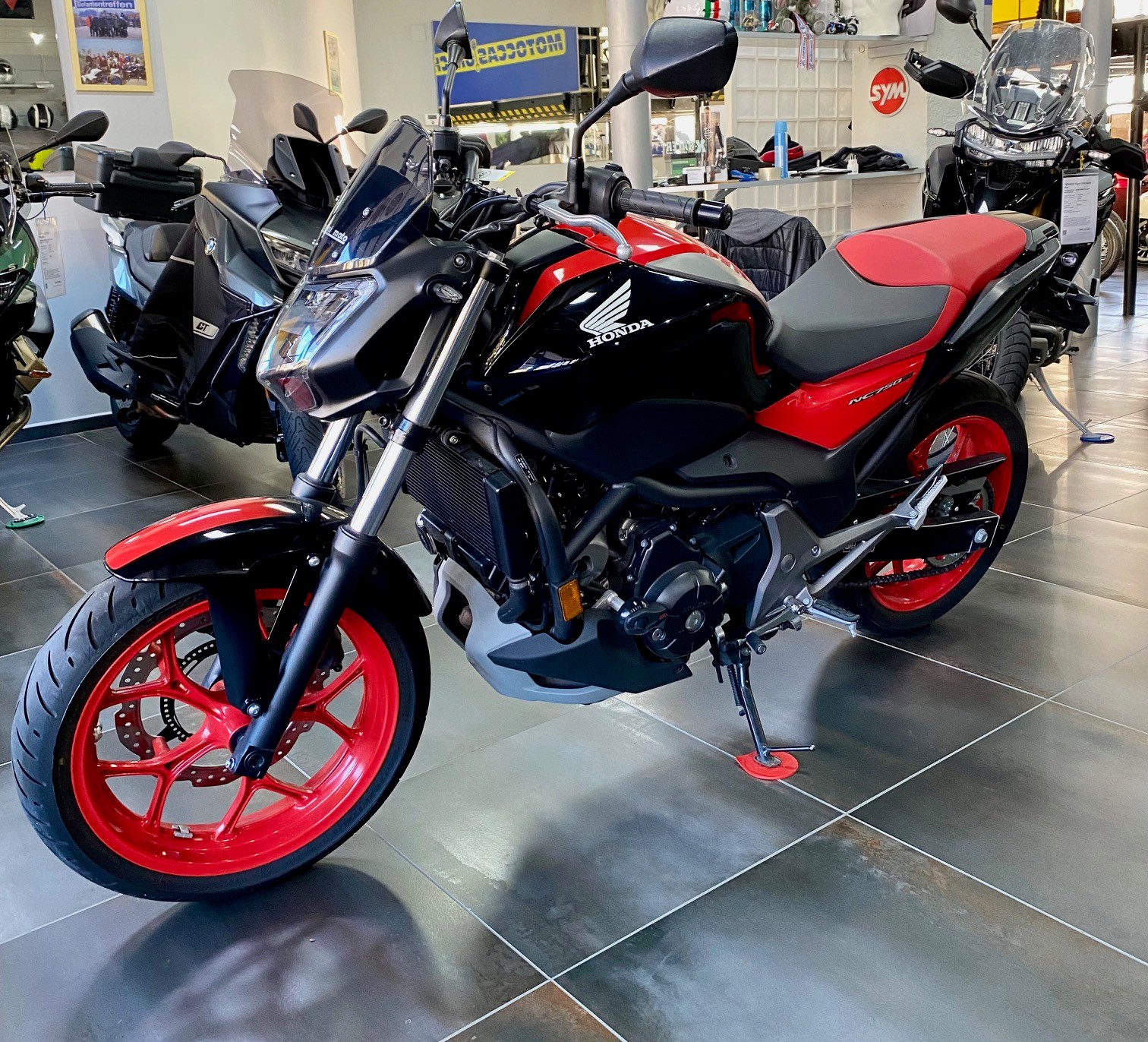 HONDA NC 750 S ABS-image-1
