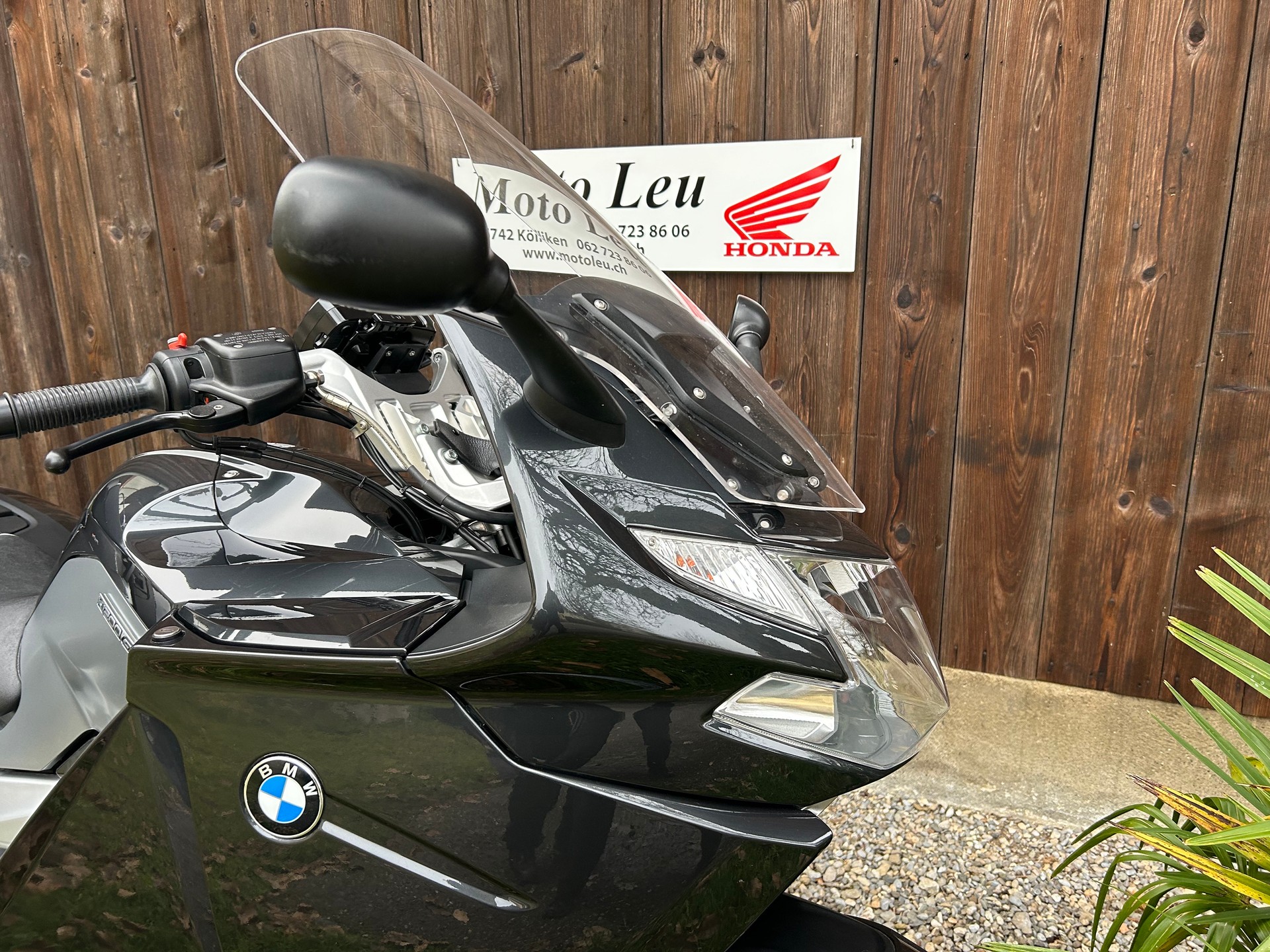BMW K 1200 GT-image-1