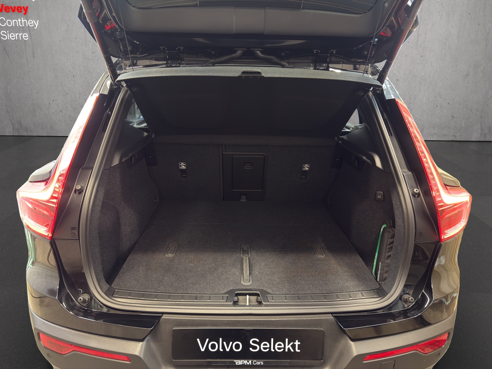VOLVO XC40 2.0 B3 MH Core-image-8