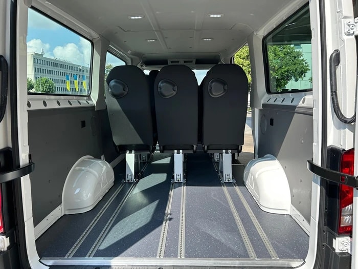 VW VW Crafter 35 Kleinbus 9 Sitzplätze-image-4