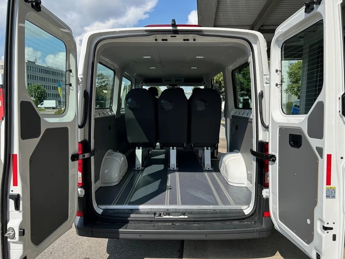 VW VW Crafter 35 Kleinbus 9 Sitzplätze-image-9