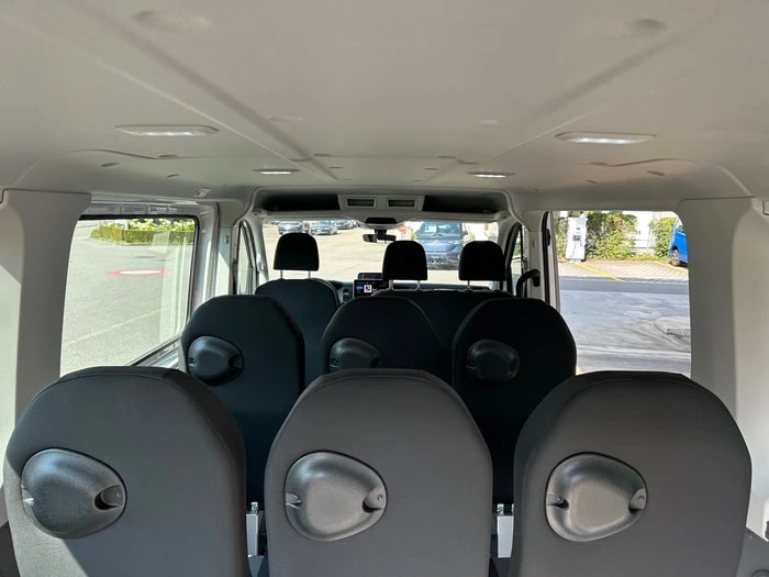 VW VW Crafter 35 Kleinbus 9 Sitzplätze-image-12