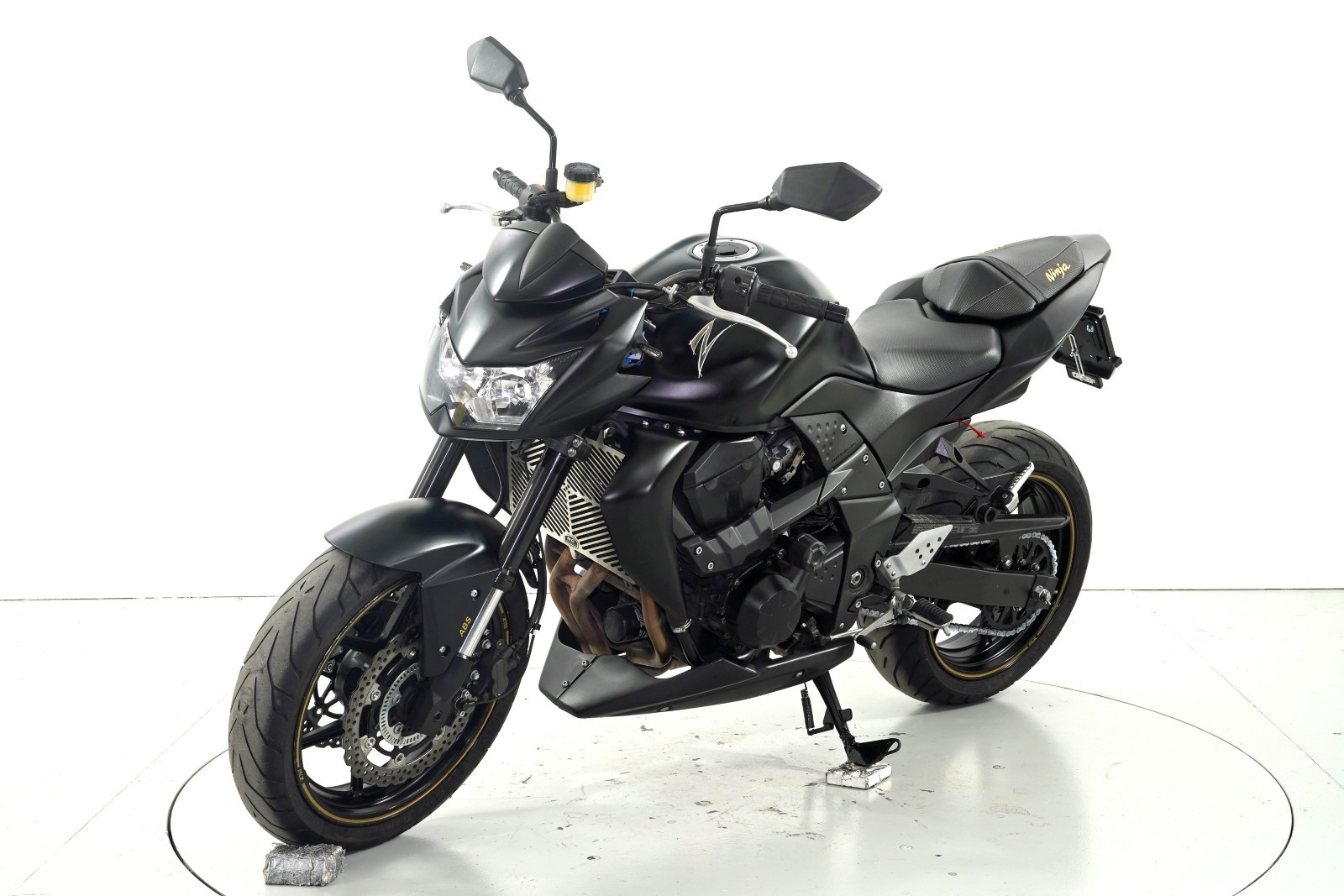 KAWASAKI Z 750 ABS-image-2