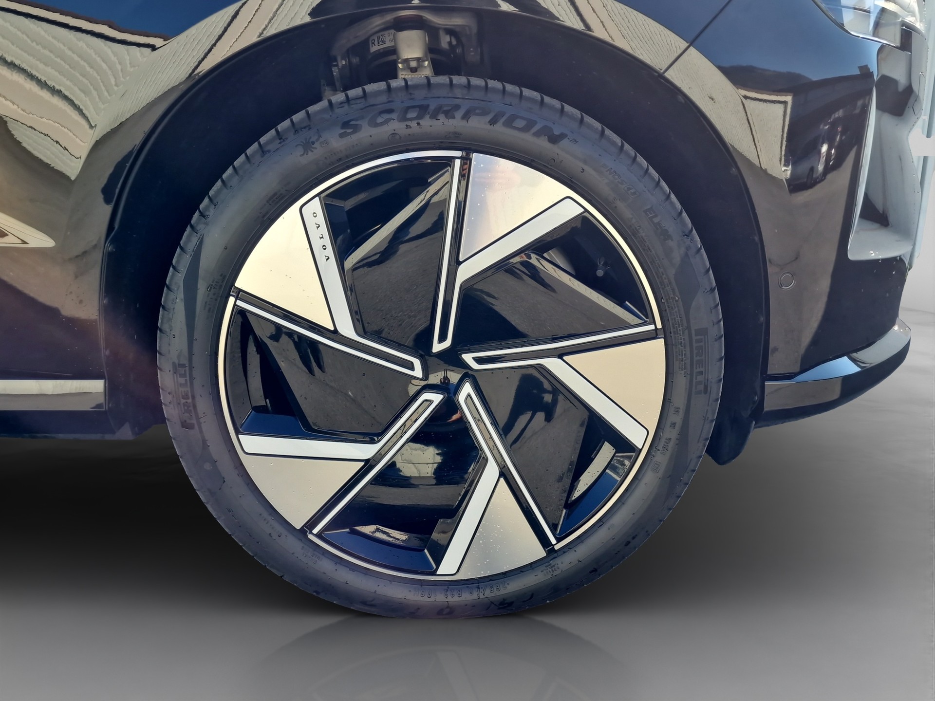 VOLVO EX90 Twin Performance Ultra AWD-image-8