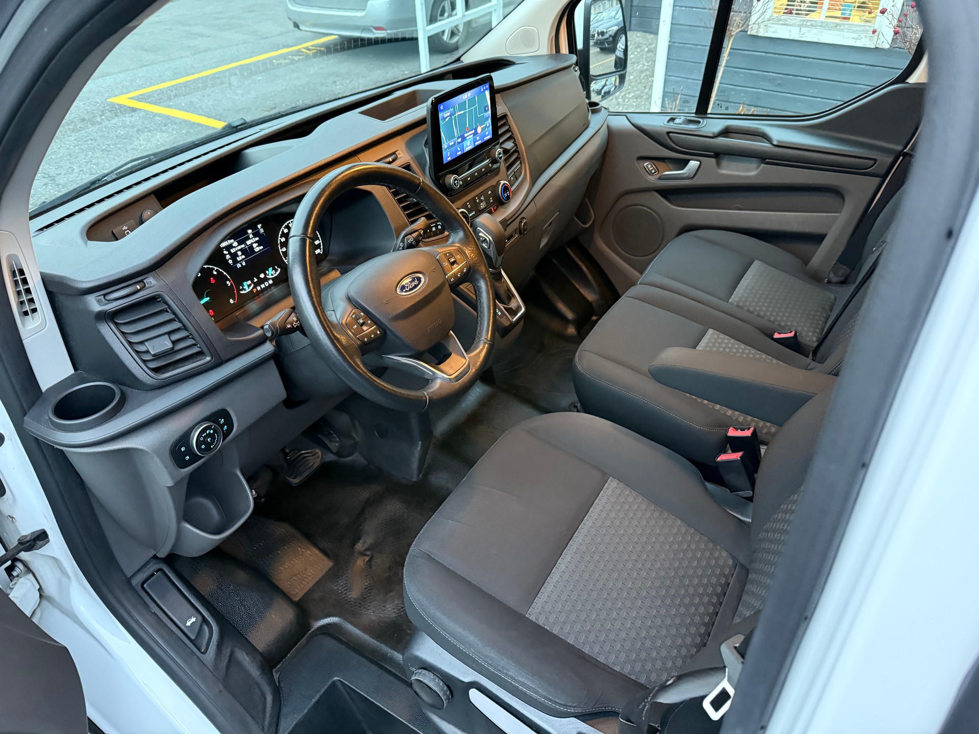 FORD Transit Custom Van 300 L1 2.0 TDCi 130 Trend-image-7