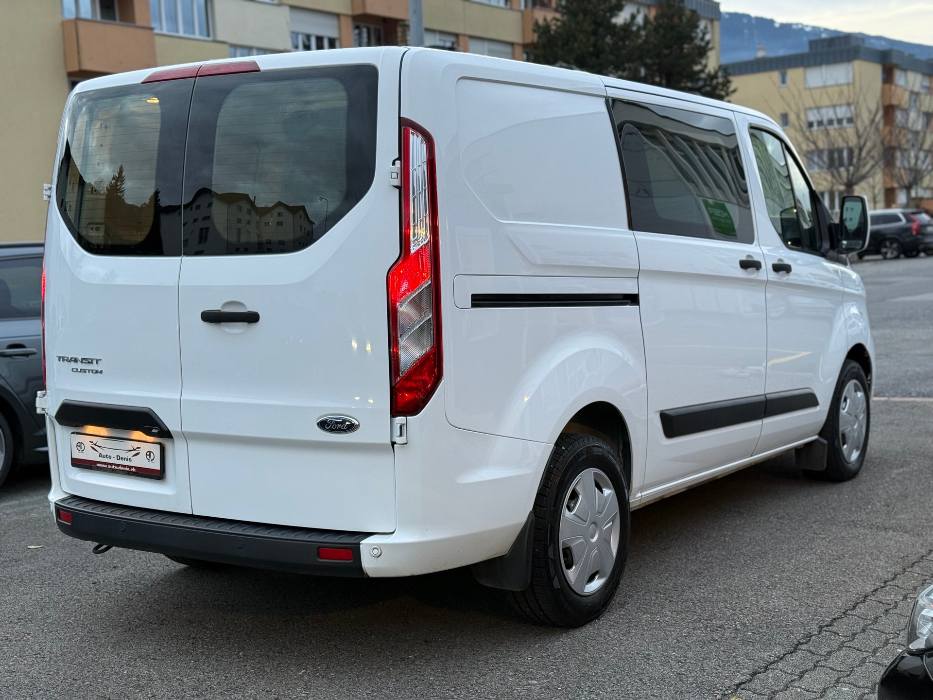 FORD Transit Custom Van 300 L1 2.0 TDCi 130 Trend-showroom-element-3
