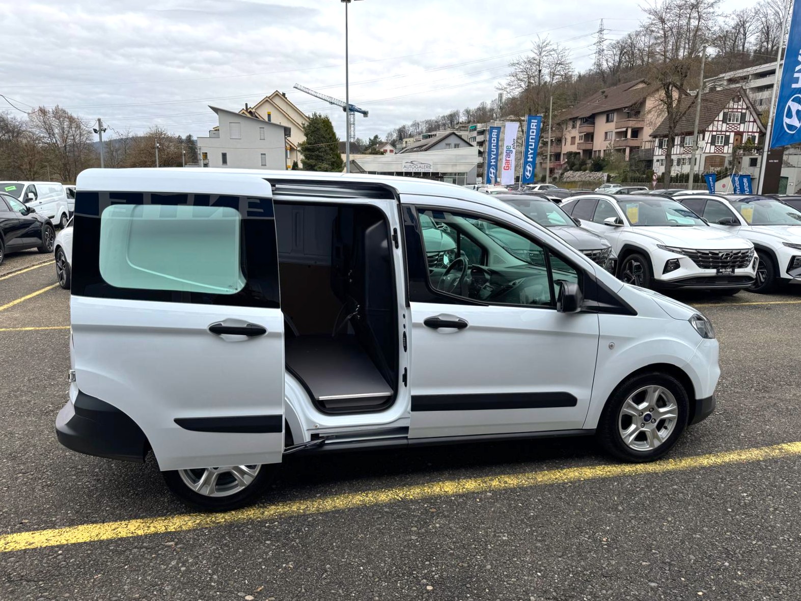 FORD Transit Courier 1.0 Basis-image-5