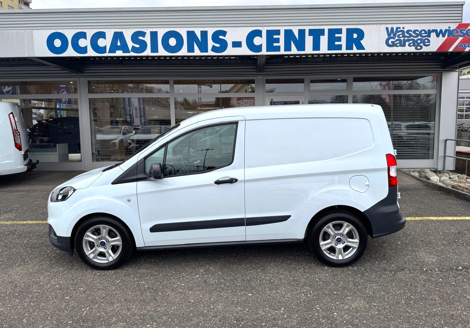 FORD Transit Courier 1.0 Basis-image-10