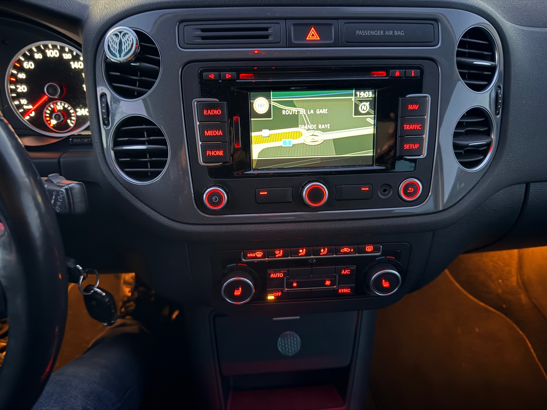 VW Tiguan 2.0 TDI BlueMotion Sport&Style 4Motion DSG-image-20