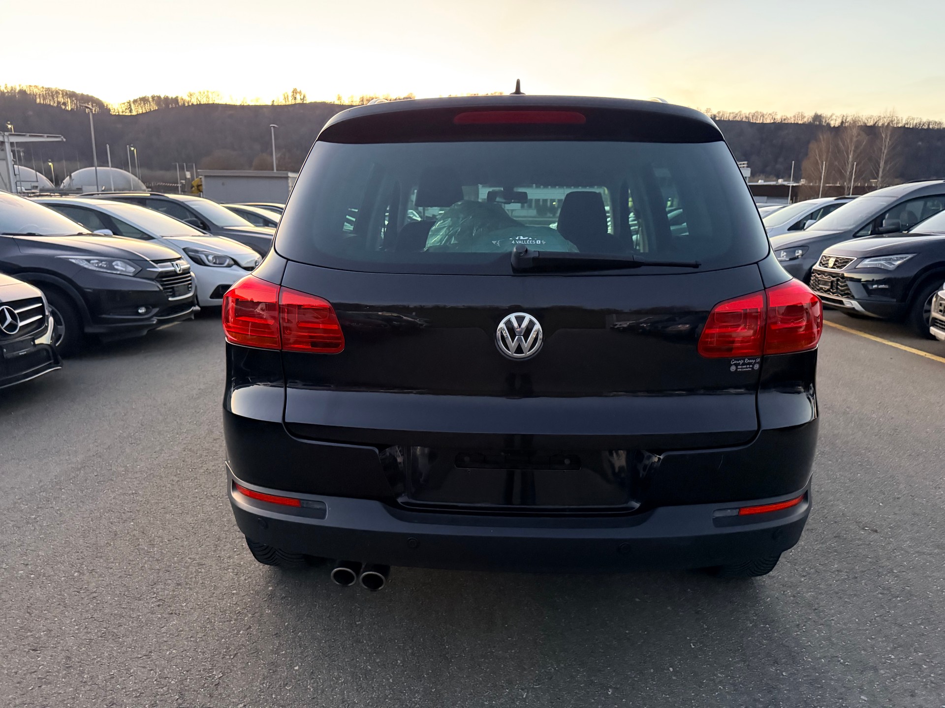 VW Tiguan 2.0 TDI BlueMotion Sport&Style 4Motion DSG-image-12