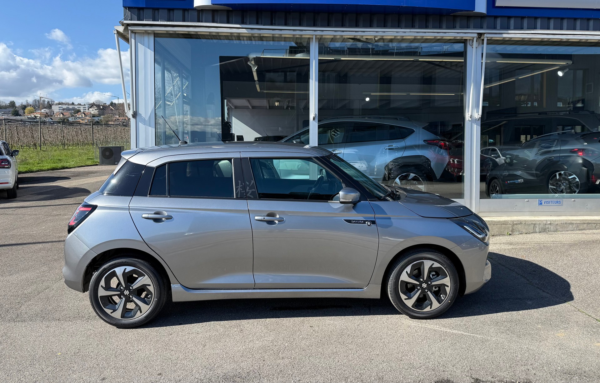 SUZUKI Sakura Top Hybrid-image-2