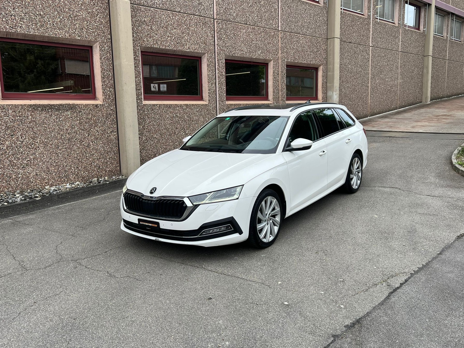 SKODA Octavia Combi 2.0 TDI DSG Style 4x4