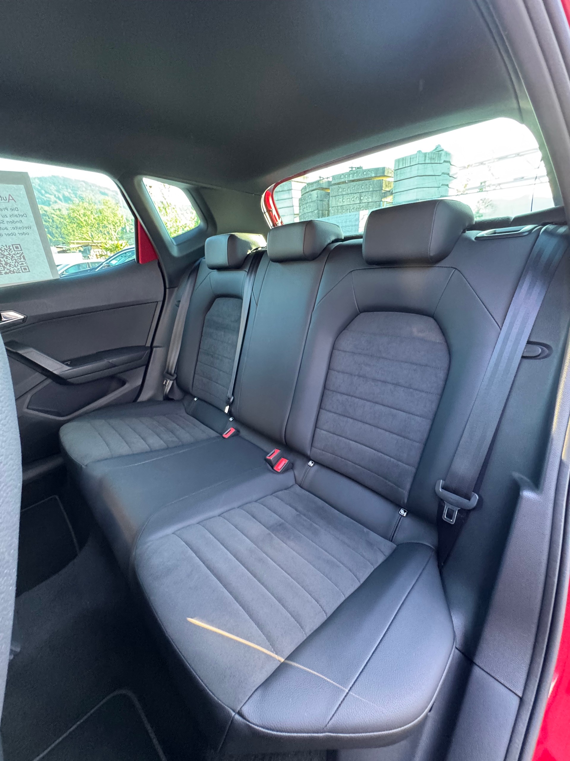 SEAT Arona 1.0 TSI Eco DSG SWISS FR-image-15