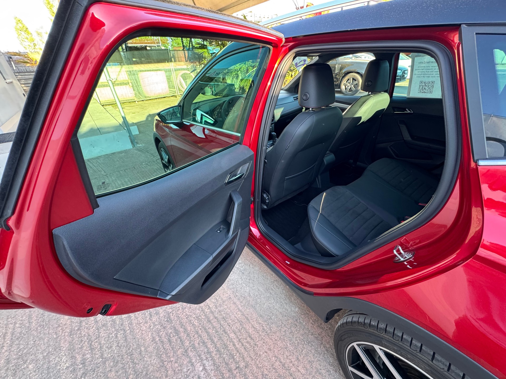 SEAT Arona 1.0 TSI Eco DSG SWISS FR-image-13