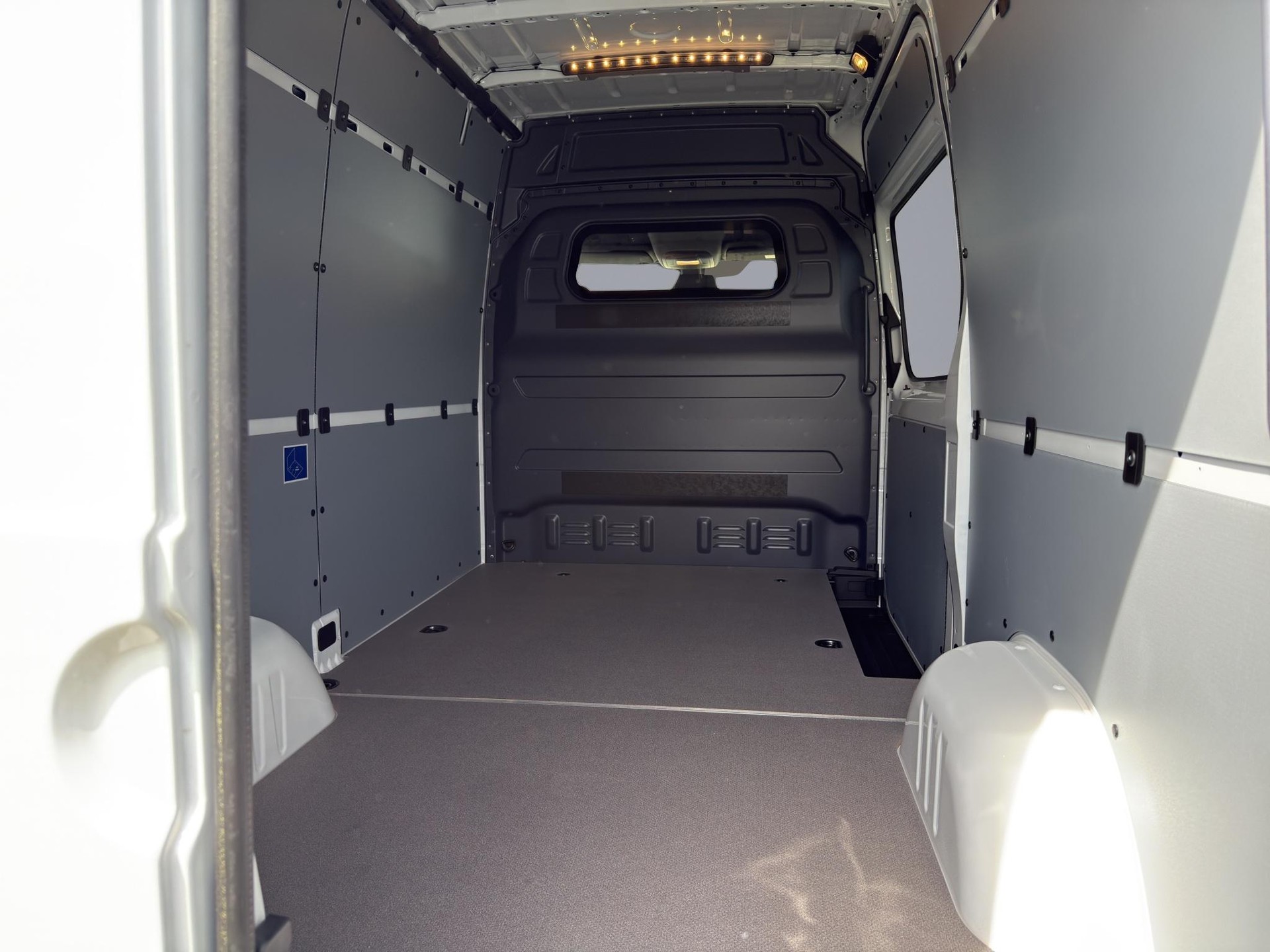 MERCEDES-BENZ Sprinter 317 Kaw. 3665 S 2.0 CDI 170 Pro-image-12