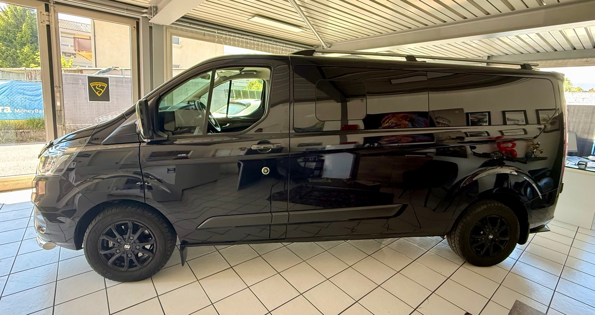 FORD Transit Custom 320 L2H1 Trend A-image-4