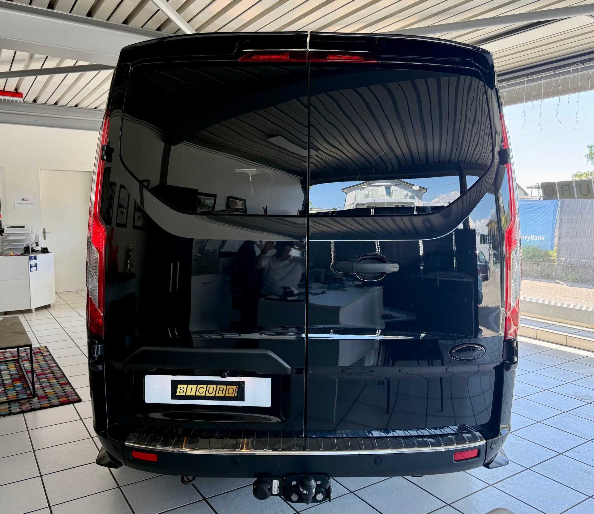 FORD Transit Custom 320 L2H1 Trend A-image-8