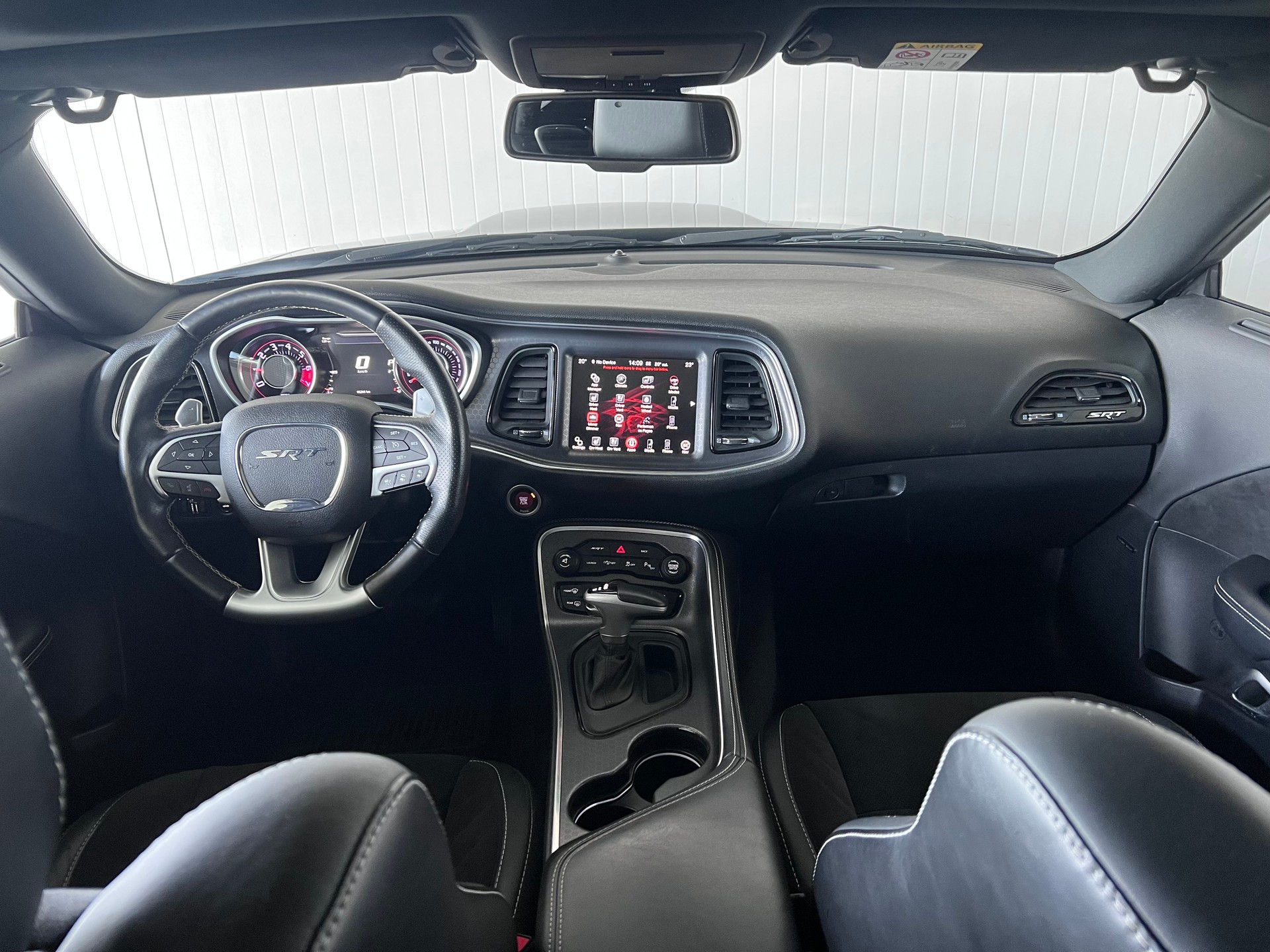 DODGE SRT 392 6.4 V8 HEMI-image-18