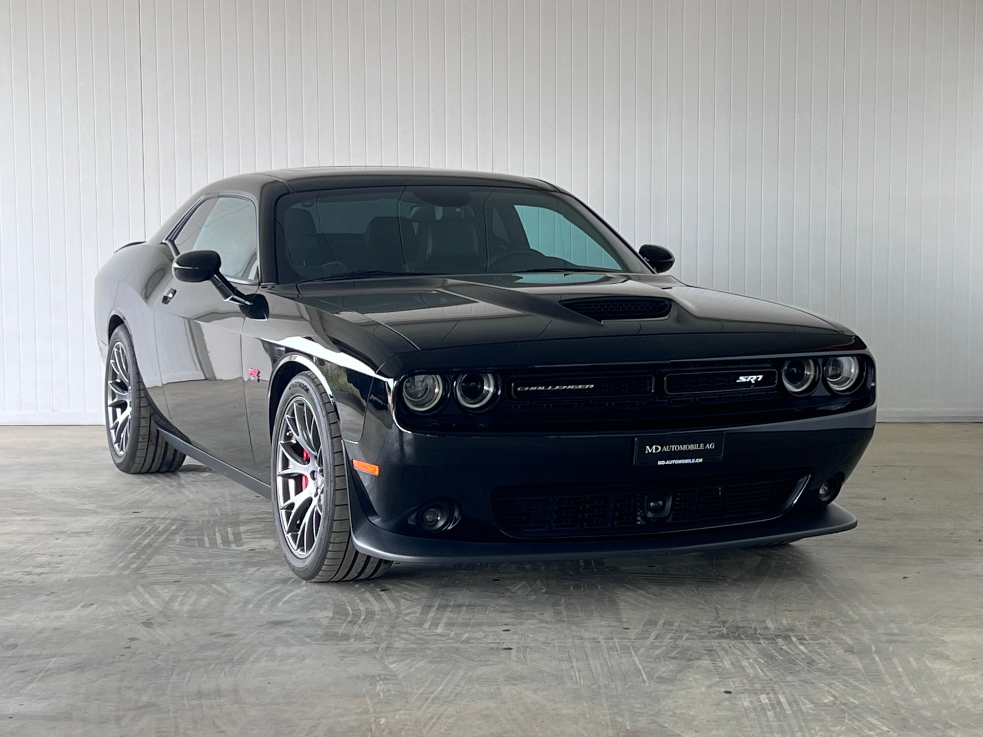 DODGE SRT 392 6.4 V8 HEMI-showroom-element-2