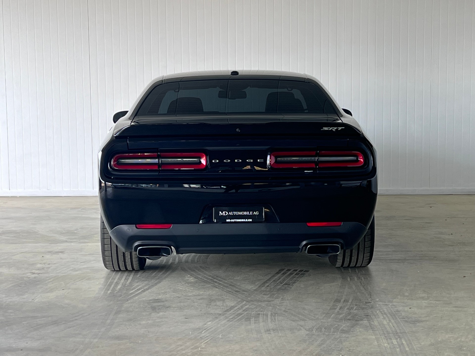 DODGE SRT 392 6.4 V8 HEMI-image-8