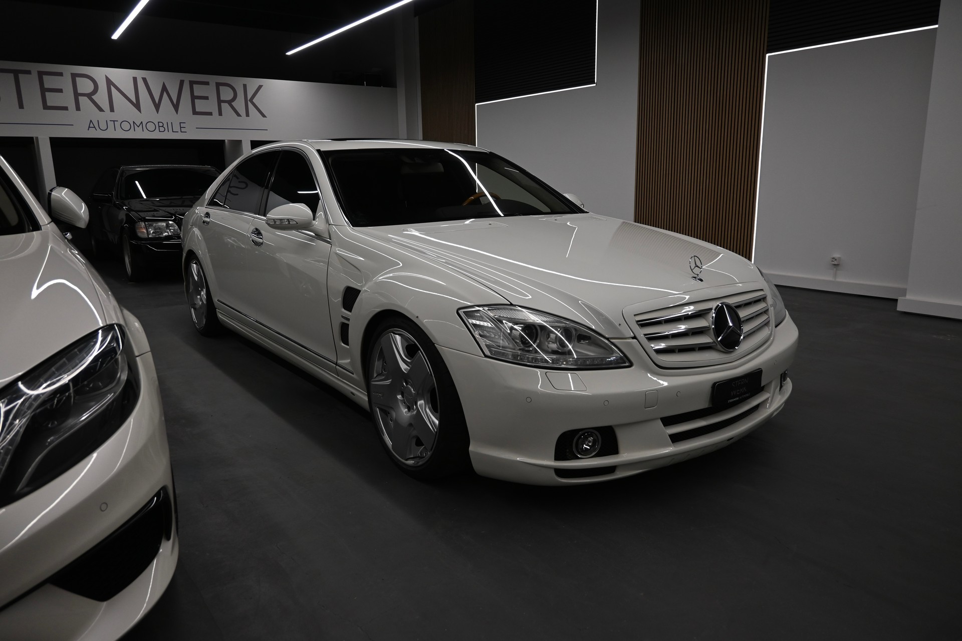 MERCEDES-BENZ S 600 L Automatic-showroom-element-2