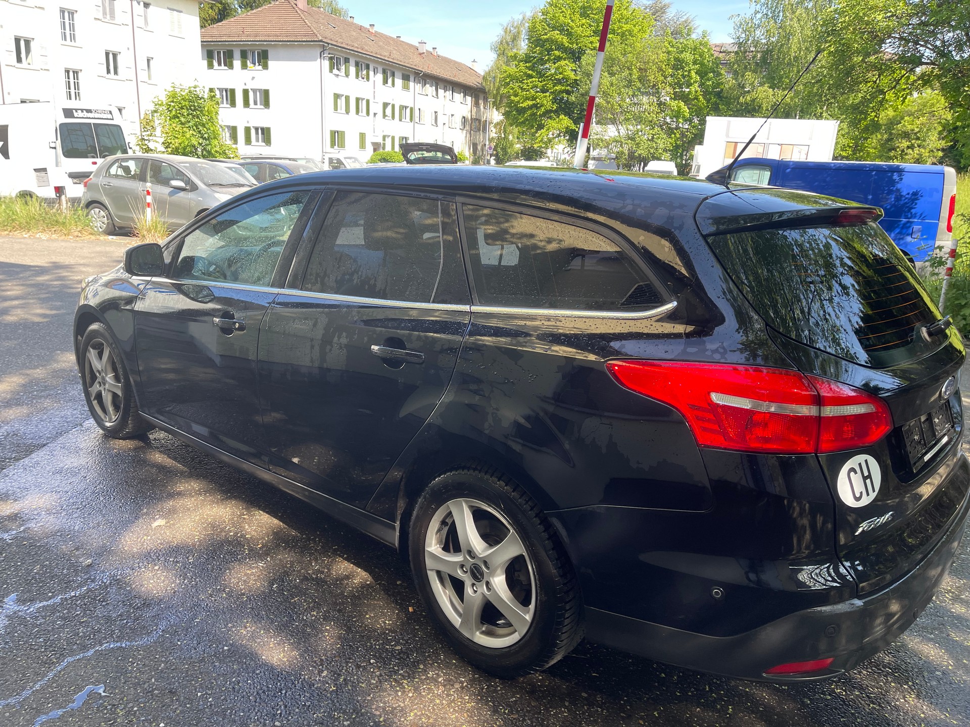FORD Focus 1.5 SCTi Titanium-image-1
