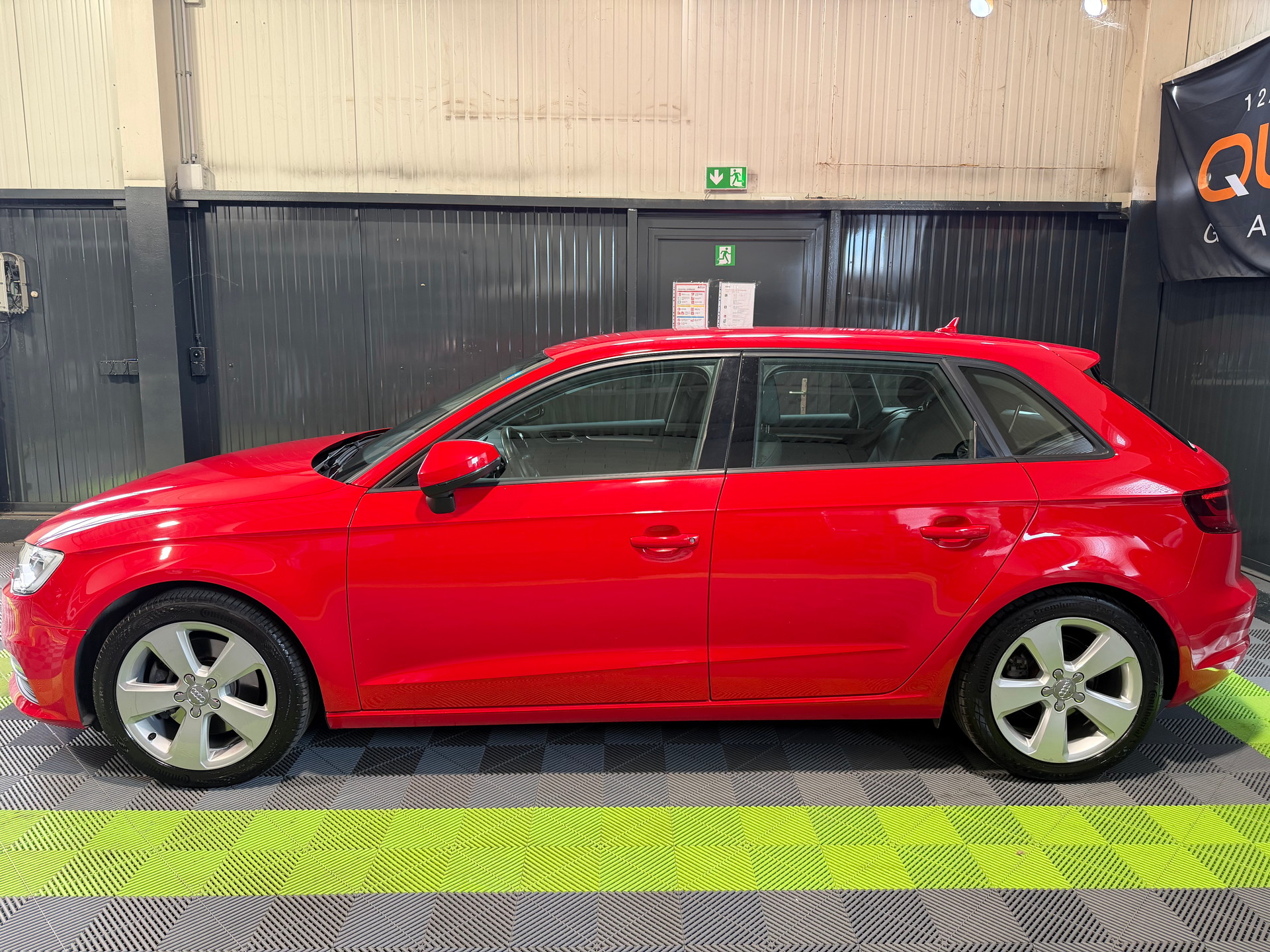 AUDI A3 Sportback 2.0 TDI Ambiente quattro S-tronic-image-6