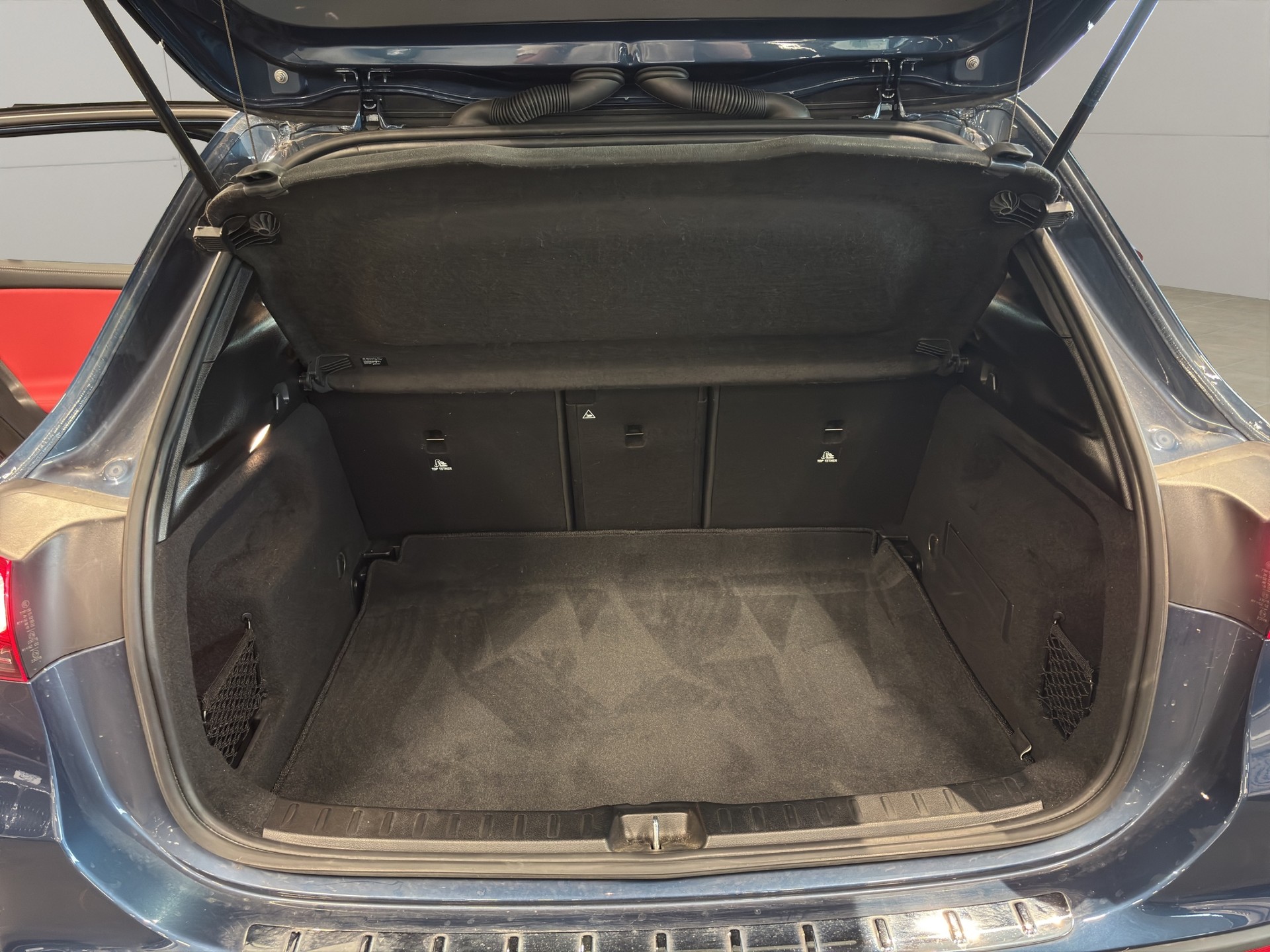 MERCEDES-BENZ GLA 35 AMG 4Matic 8G-Speedshift DCT-image-21