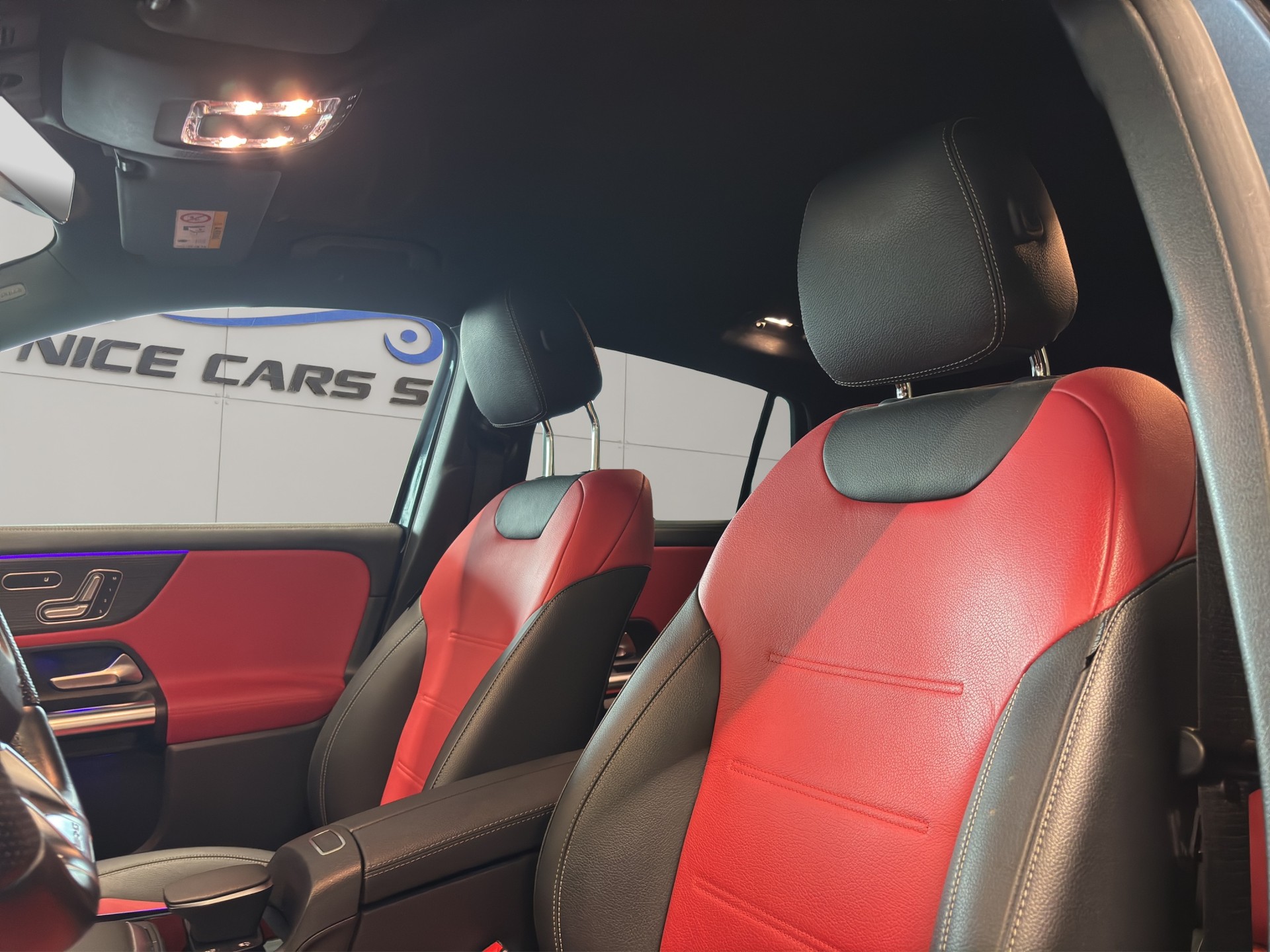 MERCEDES-BENZ GLA 35 AMG 4Matic 8G-Speedshift DCT-image-17