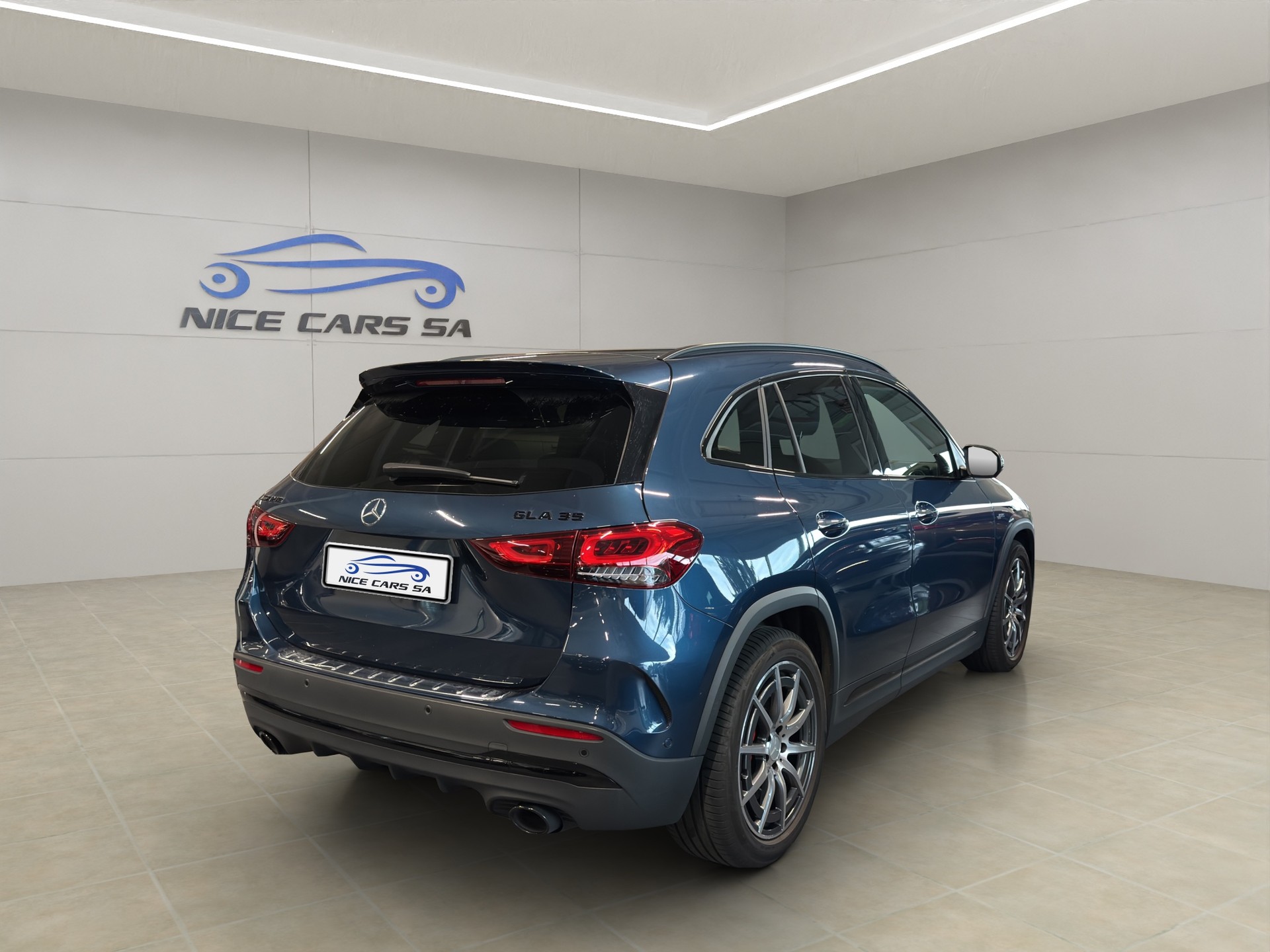 MERCEDES-BENZ GLA 35 AMG 4Matic 8G-Speedshift DCT-image-7
