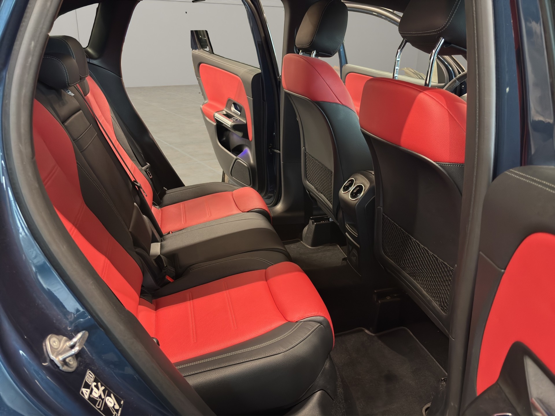 MERCEDES-BENZ GLA 35 AMG 4Matic 8G-Speedshift DCT-image-20