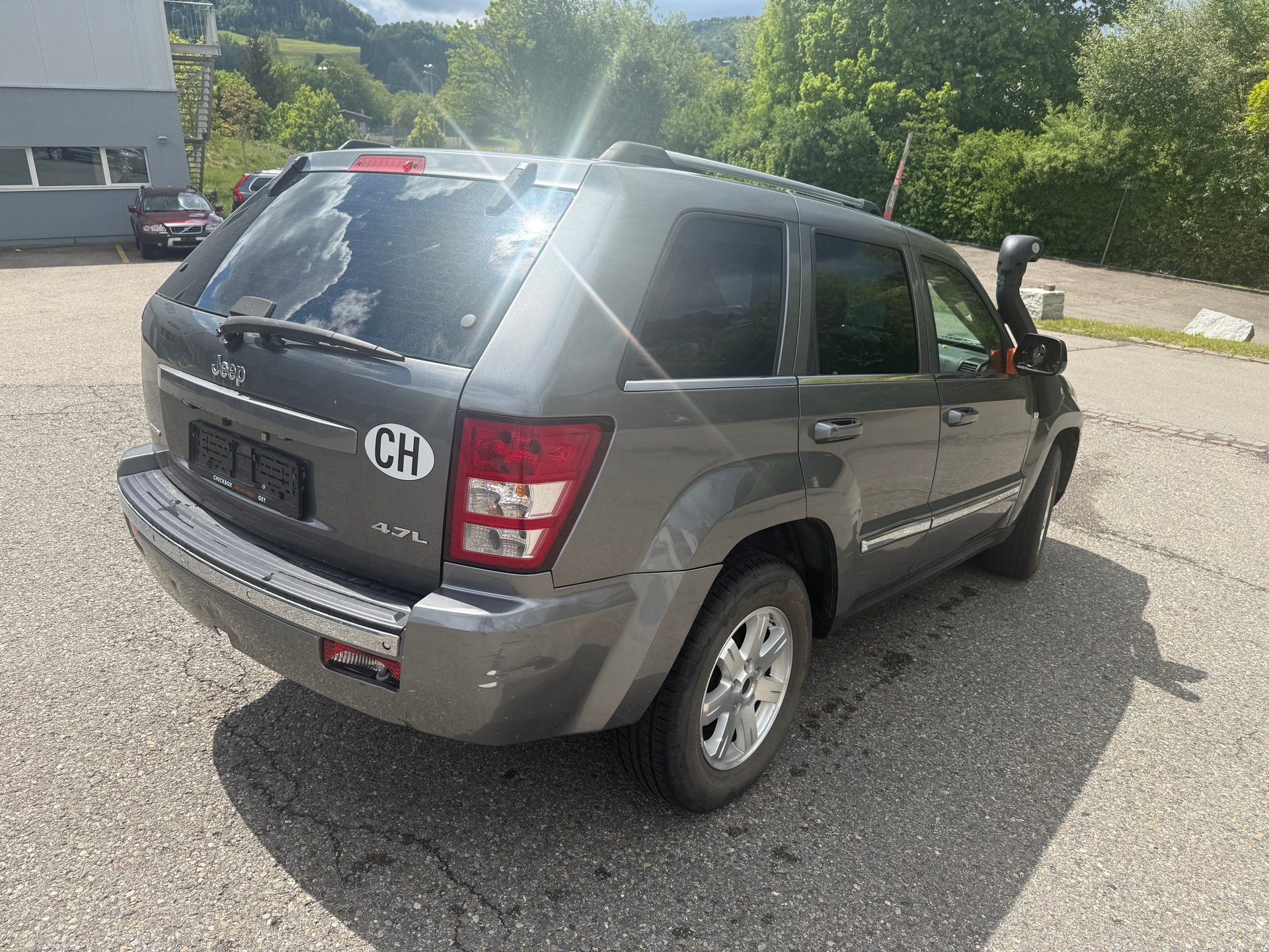 JEEP Grand Cherokee 4.7 Overland Automatic-image-1