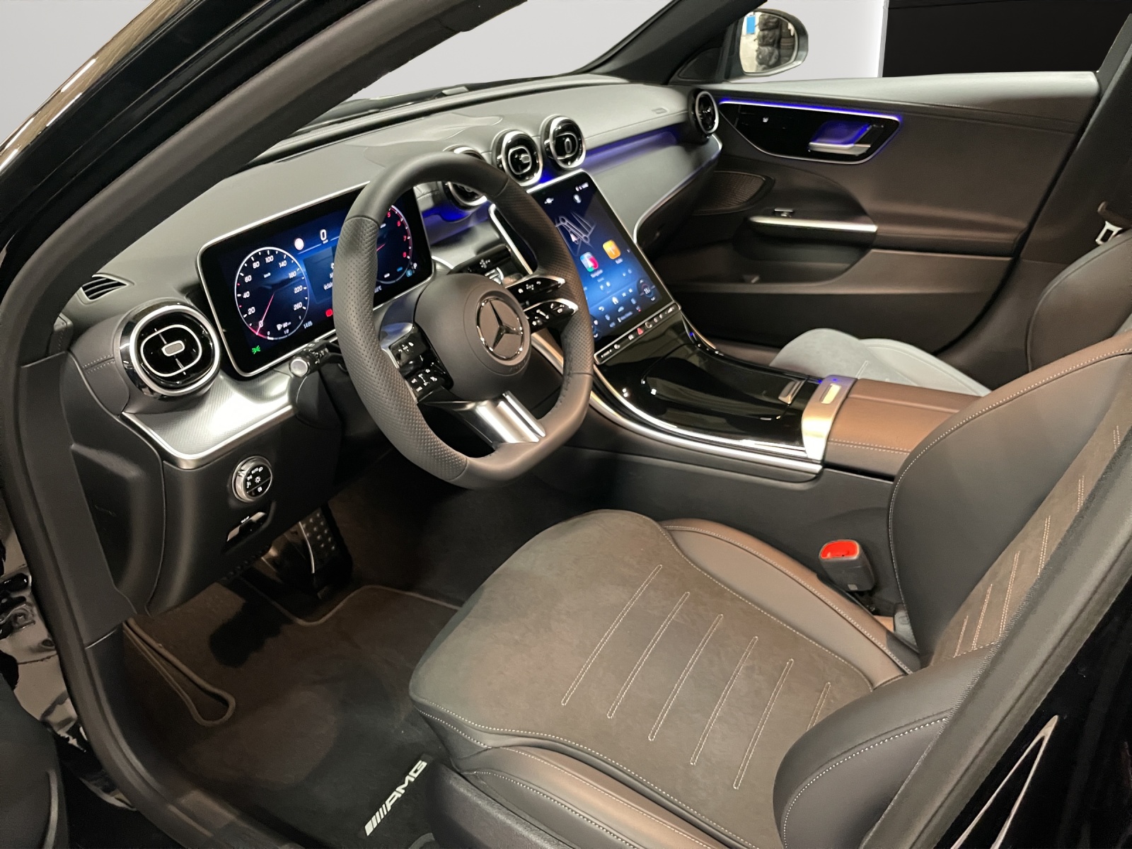 MERCEDES-BENZ C 200 T 4 Matic-image-5