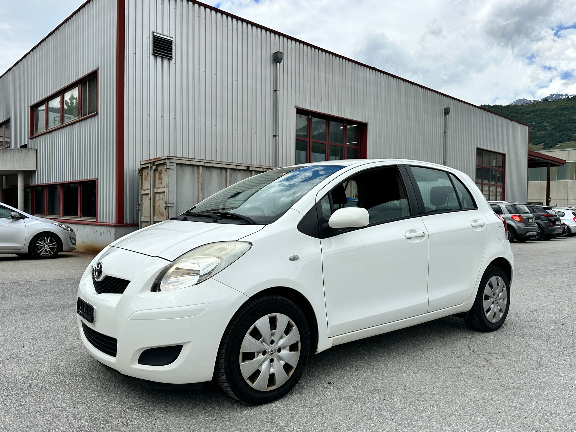 TOYOTA Yaris 1.33 Linea Sol