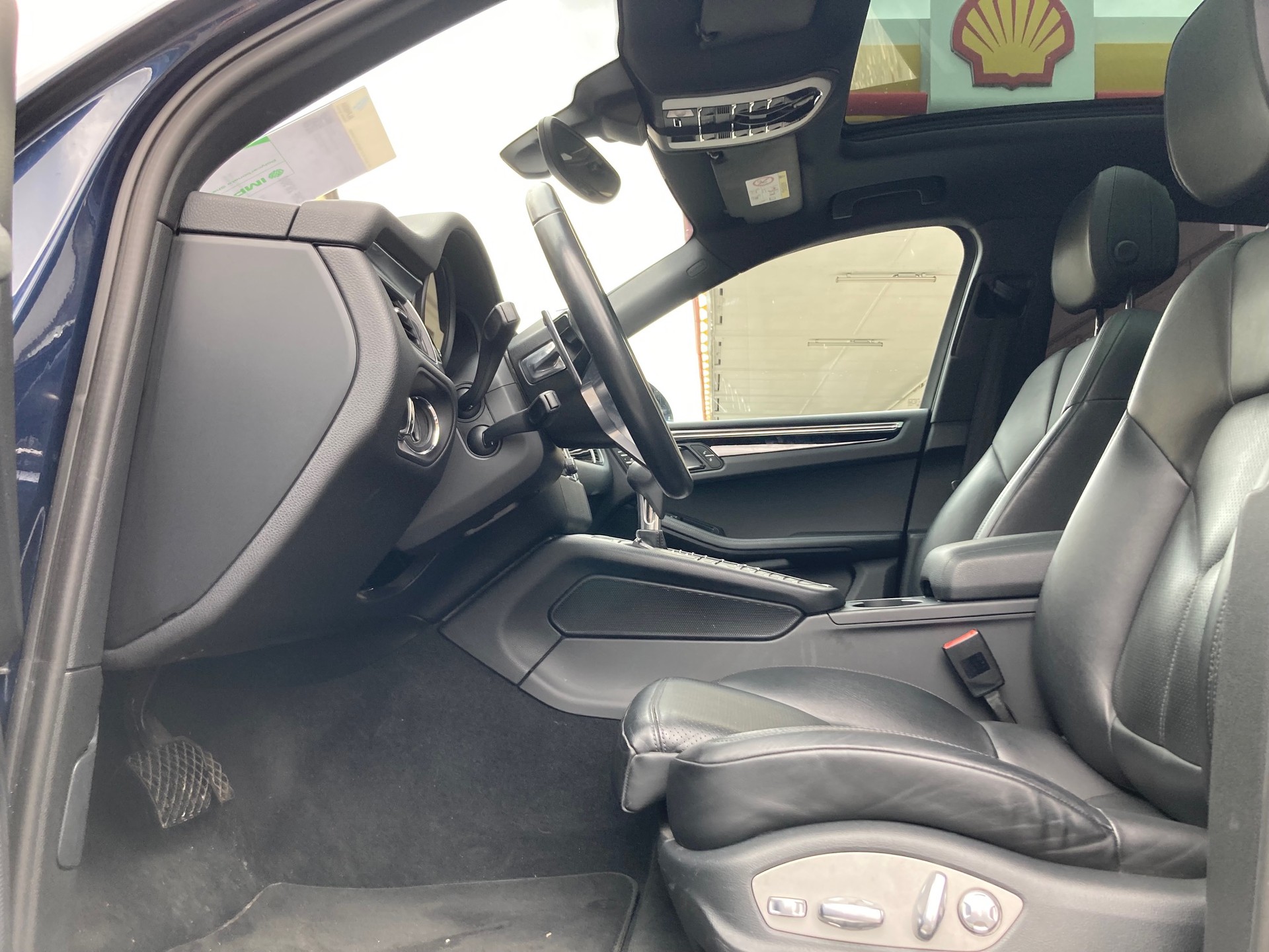 PORSCHE Macan S-image-7