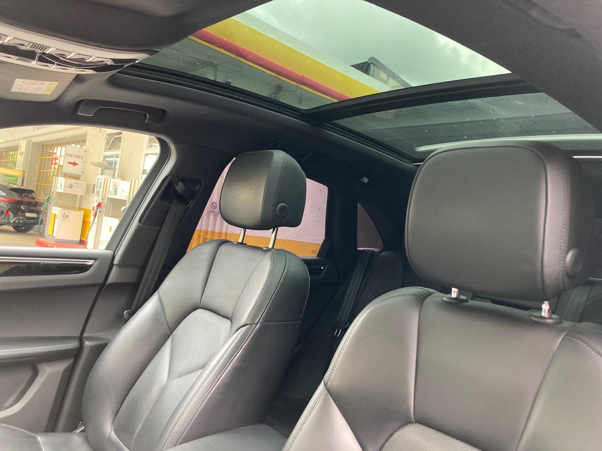 PORSCHE Macan S-image-8