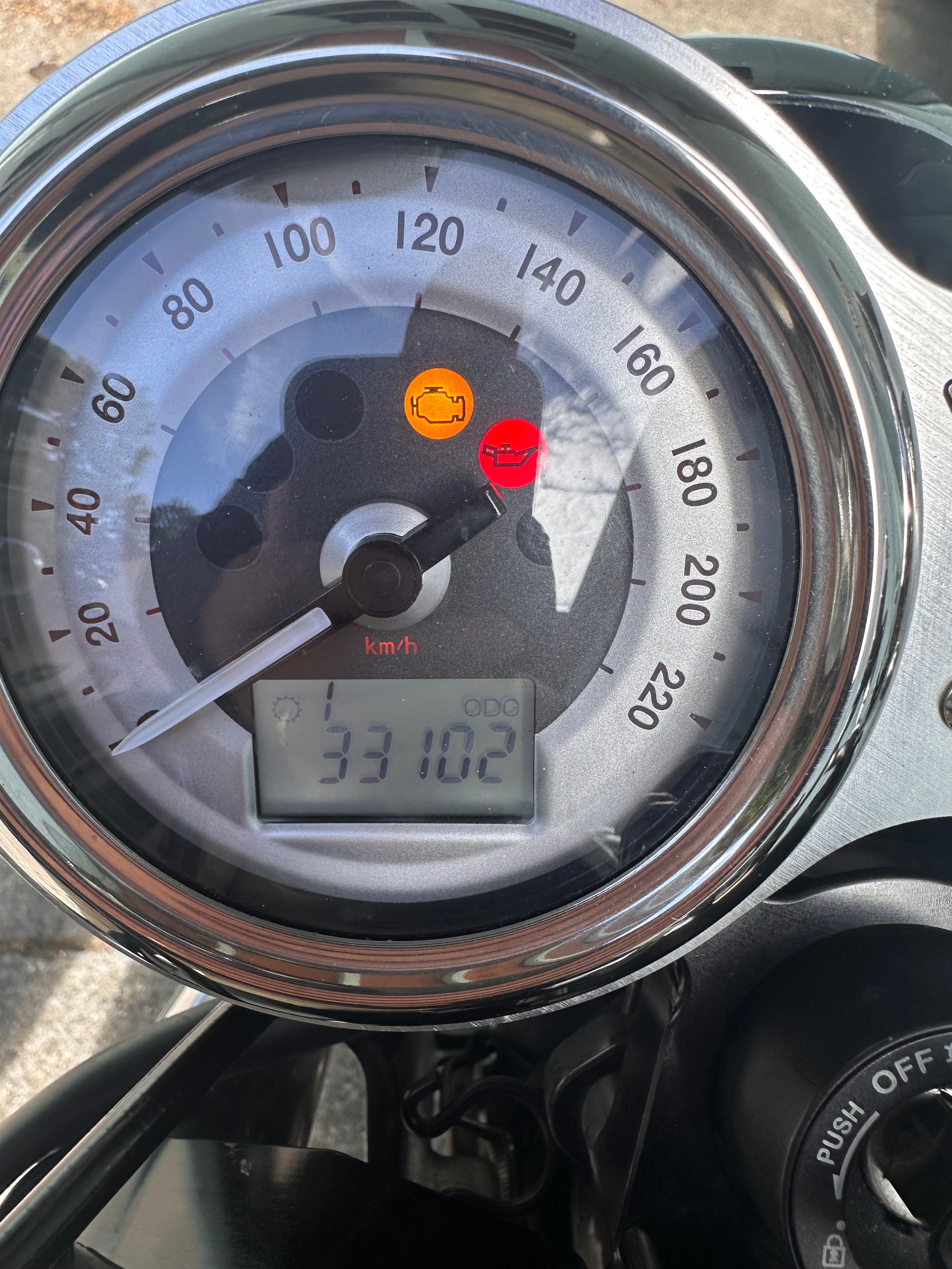 TRIUMPH Thruxton 1200 i ABS-image-3