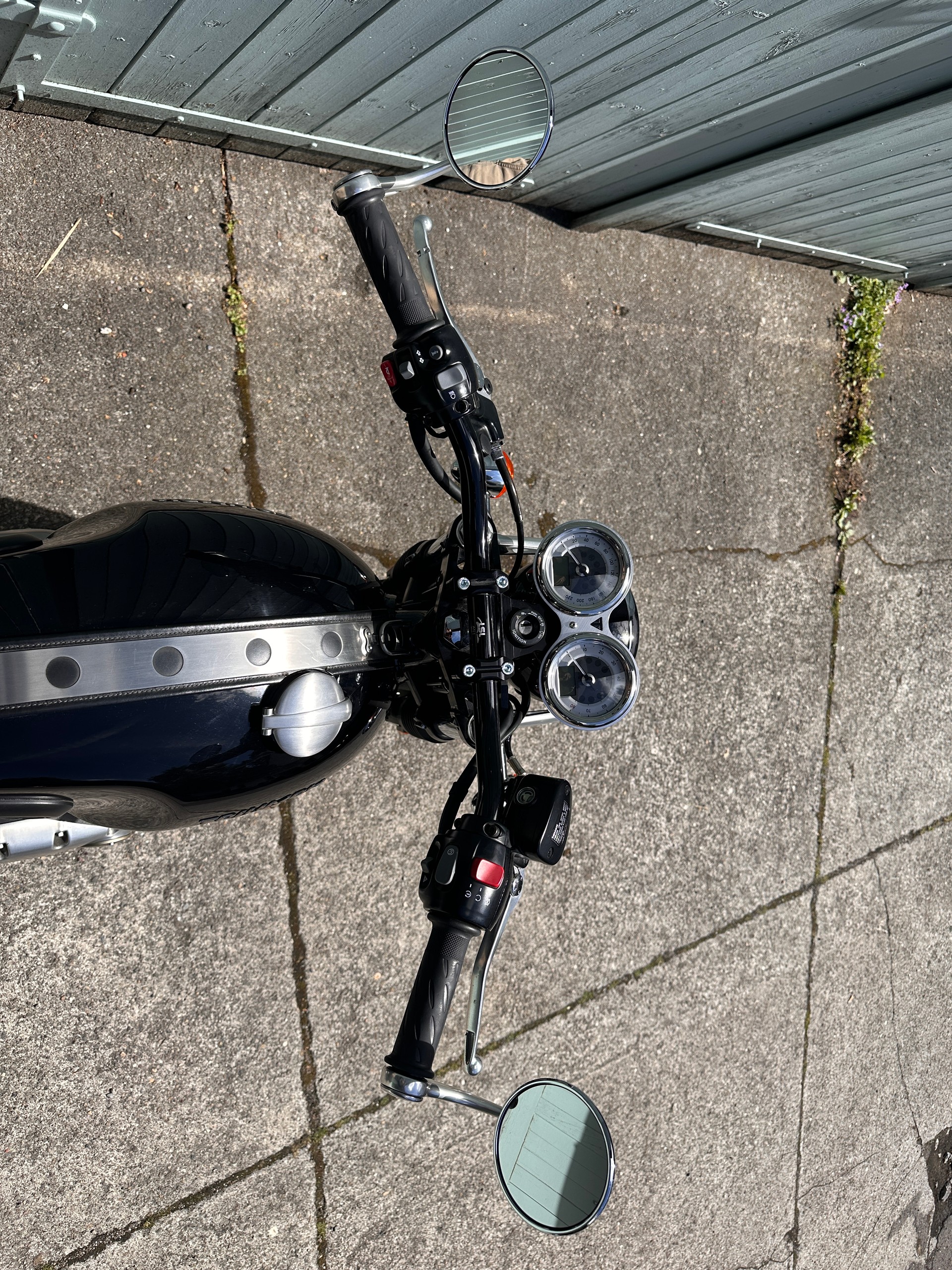 TRIUMPH Thruxton 1200 i ABS-image-4