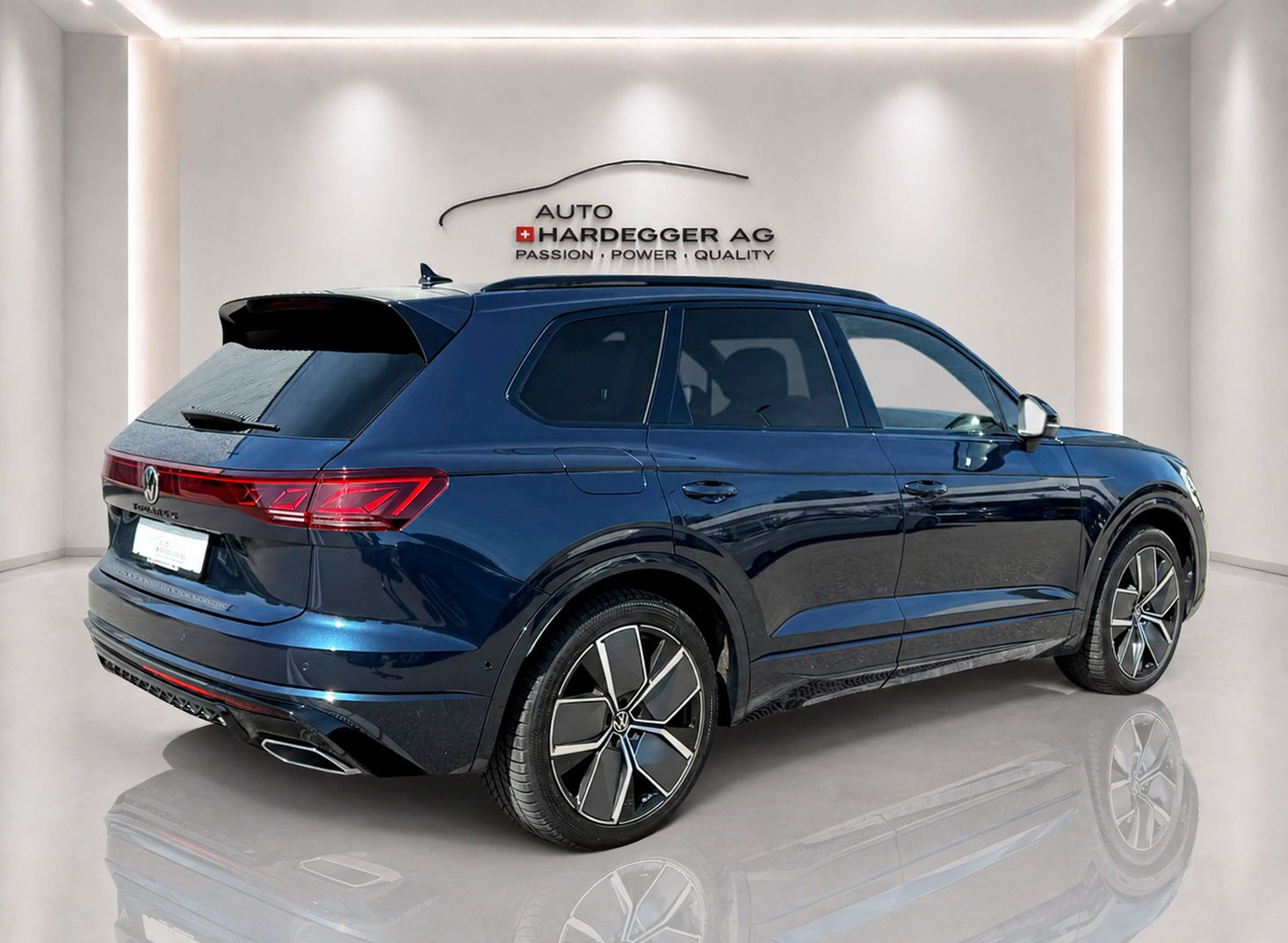 VW Touareg 3.0 TDI R-Line Tiptronic Vollausstattung! Garantie!-showroom-element-1