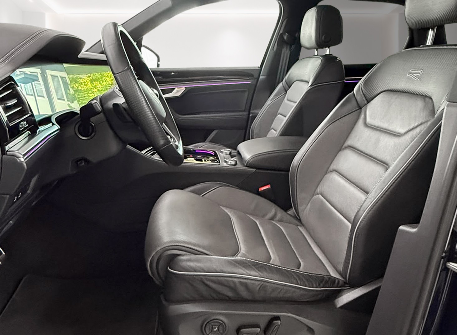 VW Touareg 3.0 TDI R-Line Tiptronic Vollausstattung! Garantie!-image-12