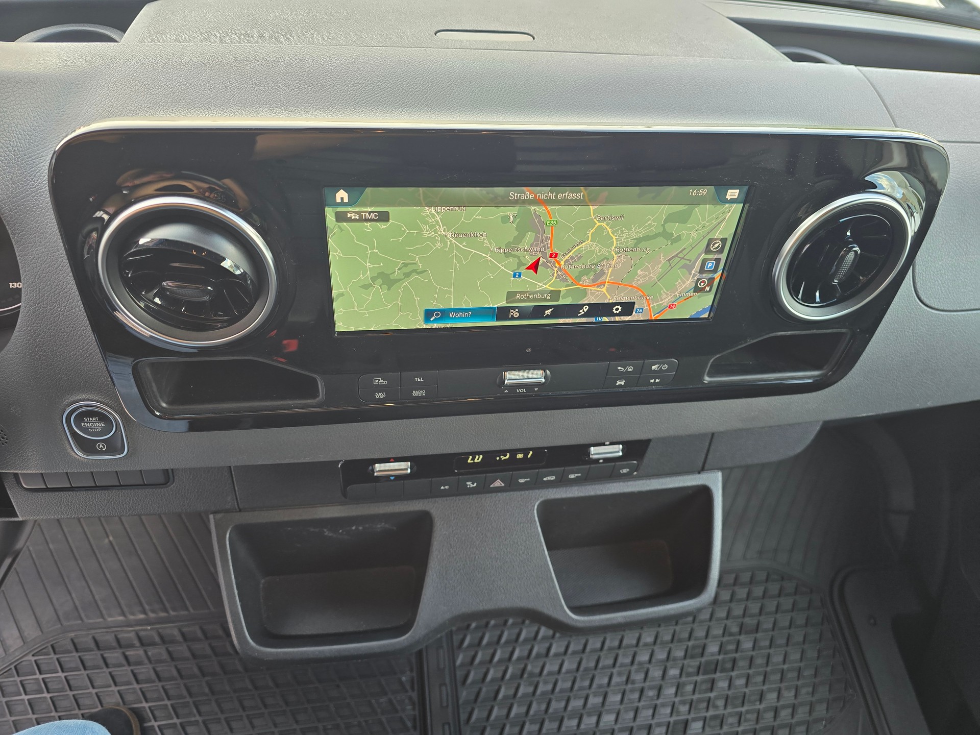 MERCEDES-BENZ 314 CDI Standard 9G-TRONIC FWD-image-11
