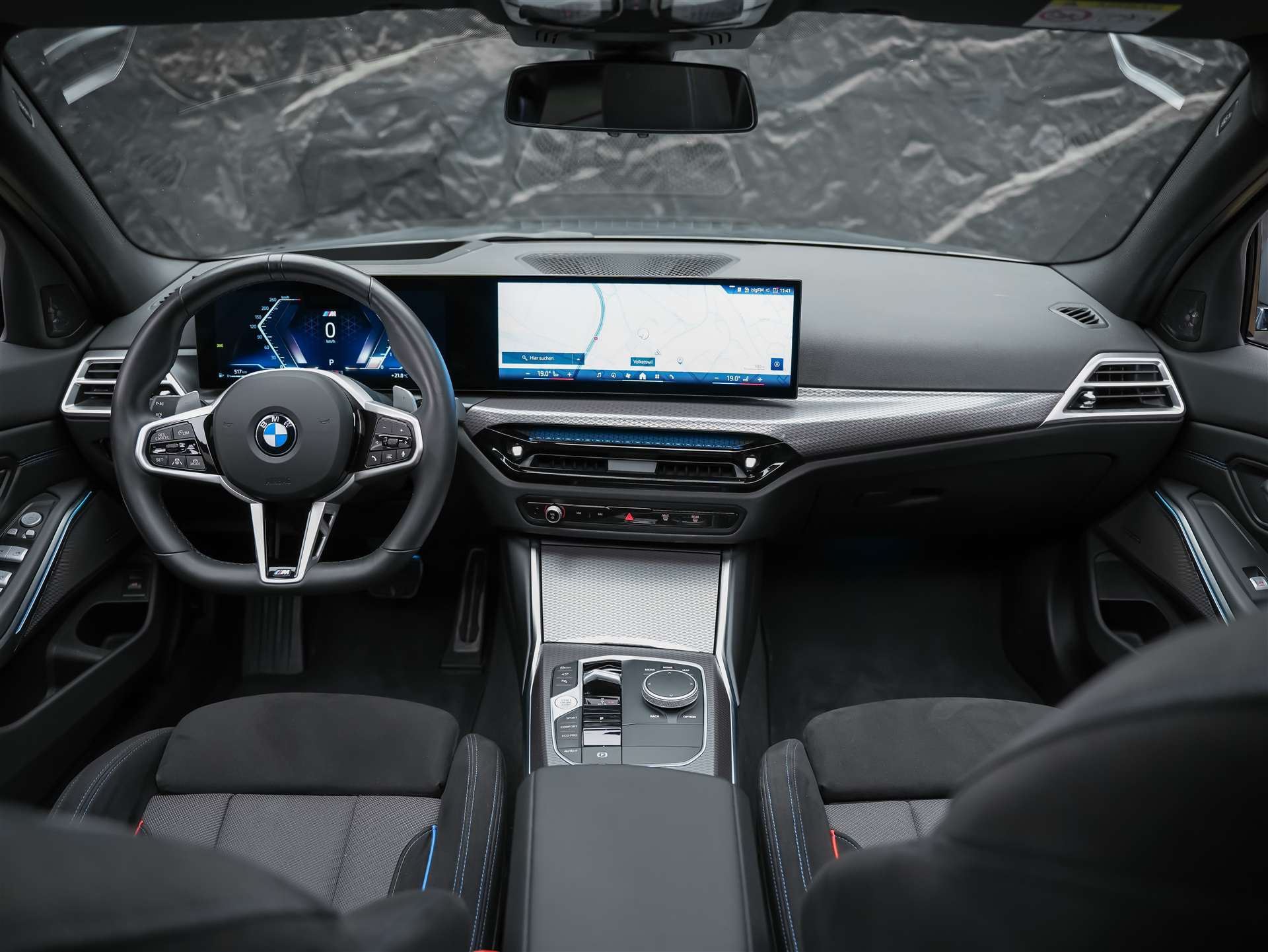 BMW 320d xDrive Steptronic M Sport Pro *Facelift*Standheizung*Panorama*-image-19
