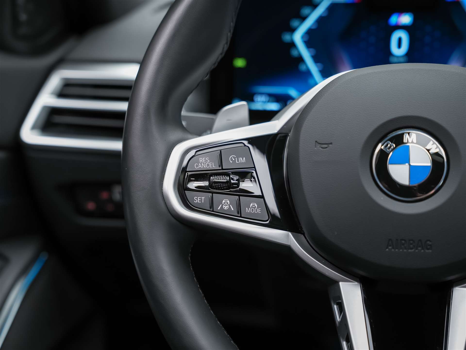 BMW 320d xDrive Steptronic M Sport Pro *Facelift*Standheizung*Panorama*-image-29